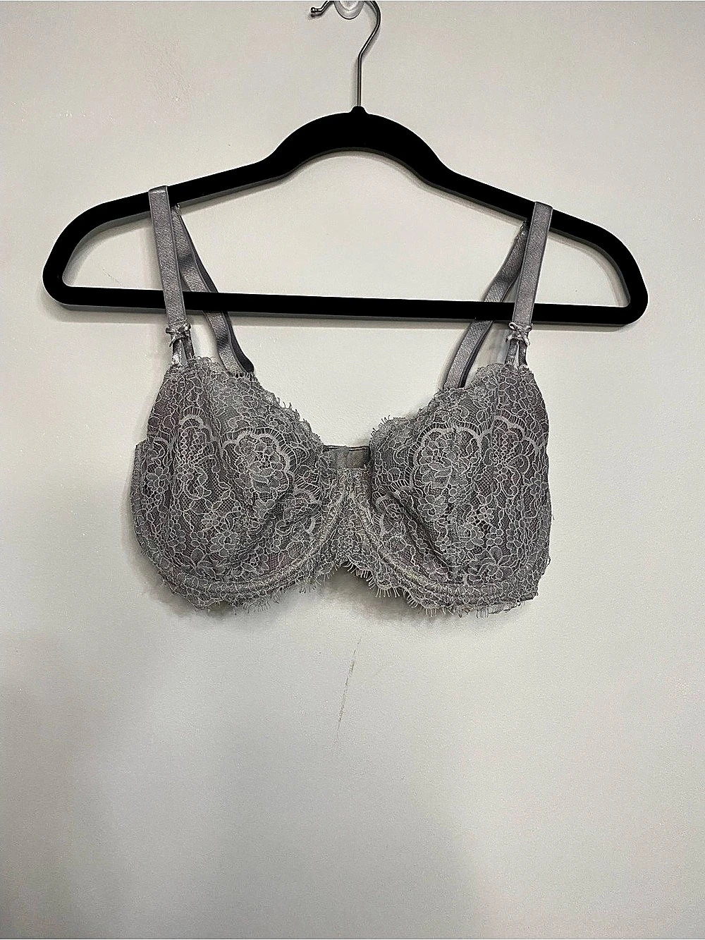 Victoria's Secret Dream Angels Push-Up Without Padding Gray Bra Size 36DD